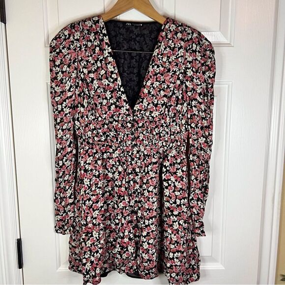 Zara Basic Fully Lined All Over Floral Shirred A-Line Dress Size Medium - Picture 3 of 10
